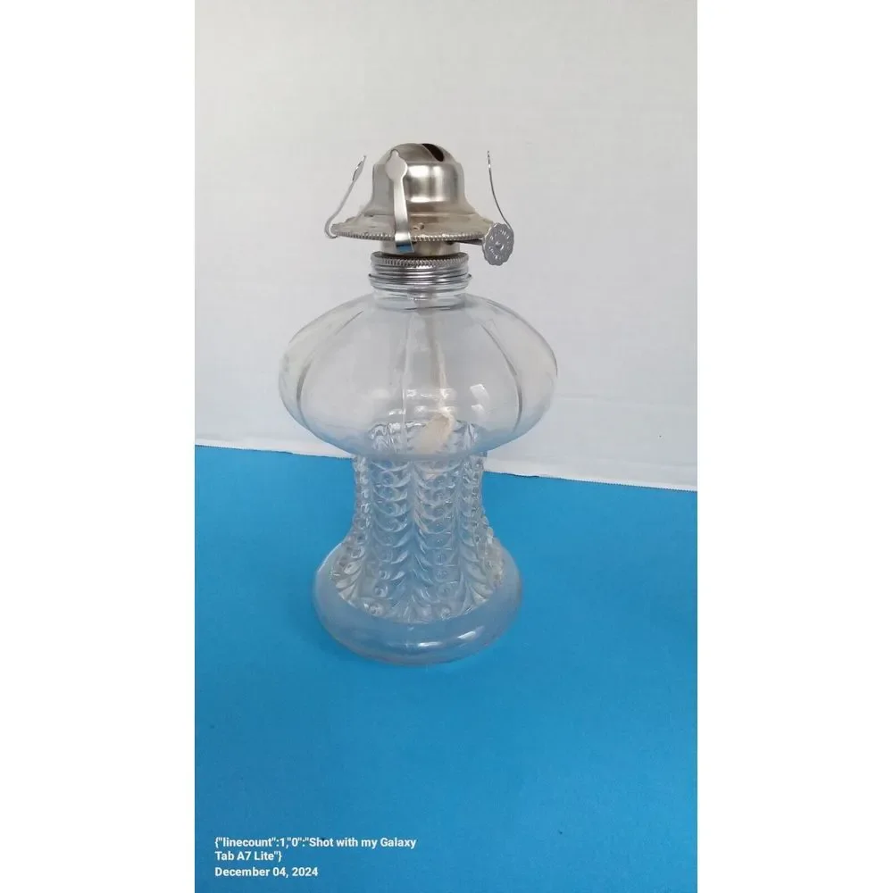 Vintage Clear Glass Oil Lamp with Feather‎ Pattern and Silver-Tone Hardware